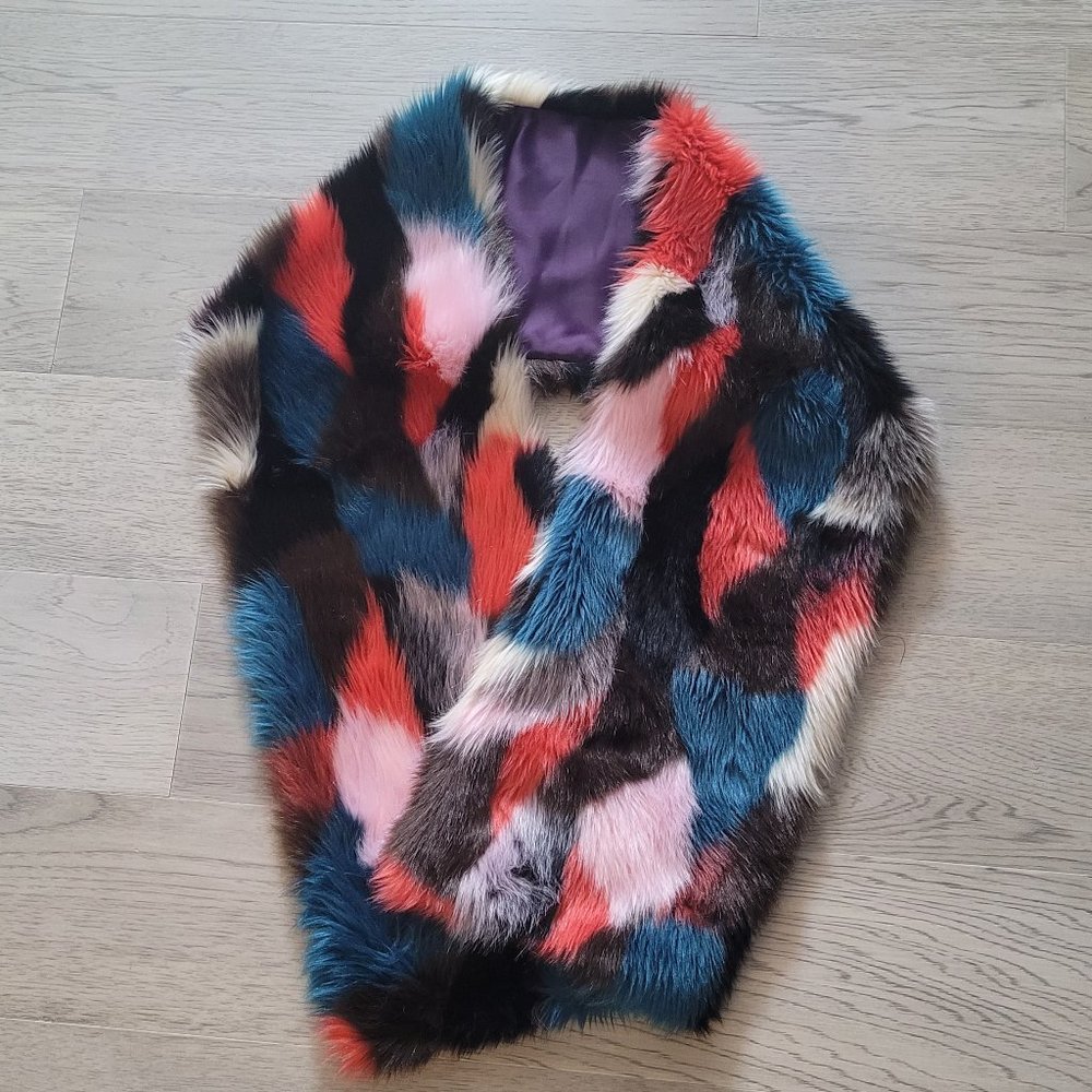 Tif & Tiffy Faux Fur Shawl